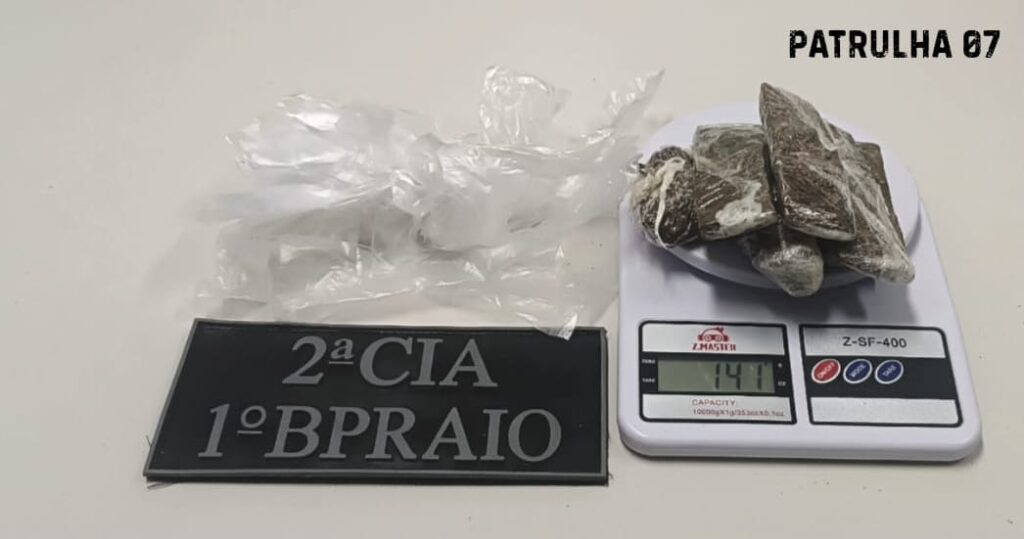 Motorista de app é alvo de ataque a tiros ao entrar em comunidade de Fortaleza; suspeito é preso com drogas