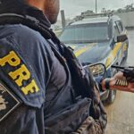 PRF recupera arma roubada há quase 15 anos durante abordagem na BR-020