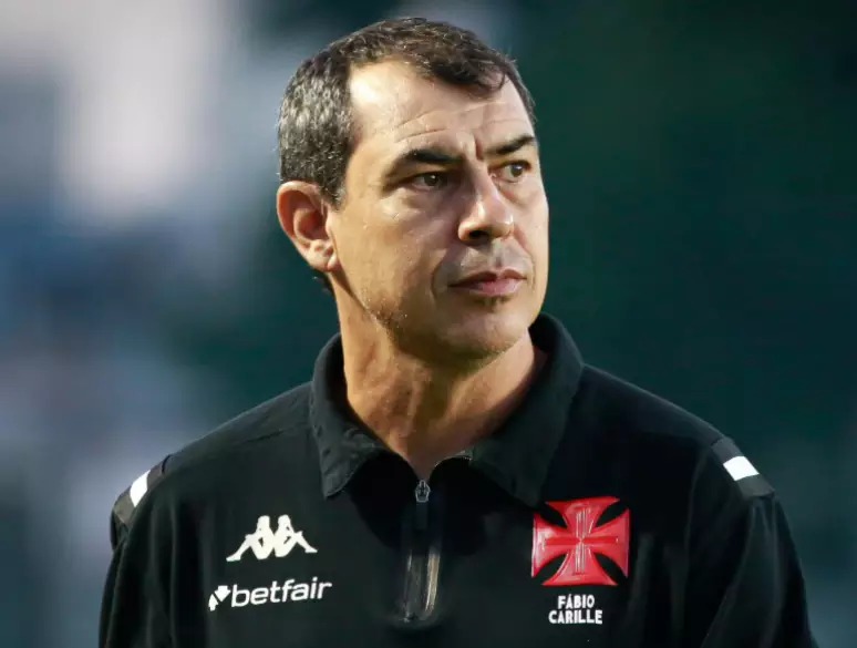 Vasco demite Carille após derrota para o Cruzeiro pelo Brasileirão