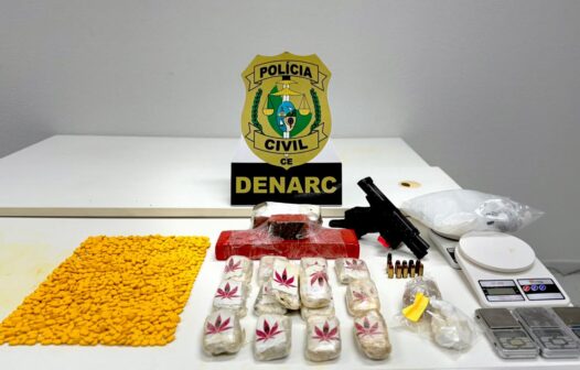 Em operação, quase mil comprimidos de ecstasy e pistola são apreendidos em Fortaleza