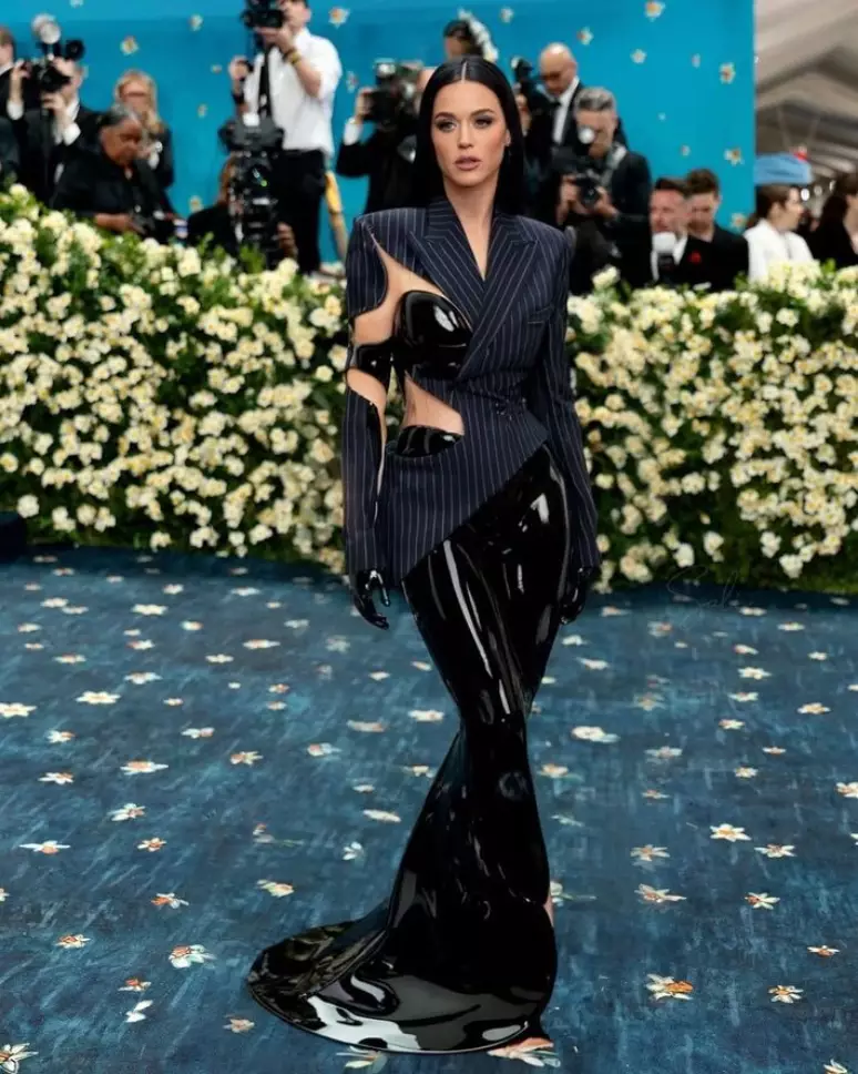 Fotos falsas geradas com IA colocam Katy Perry no MET Gala 2025, e cantora reage