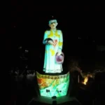Estátua do Padre Cícero recebe projeção com arte de Espedito Seleiro em Juazeiro do Norte