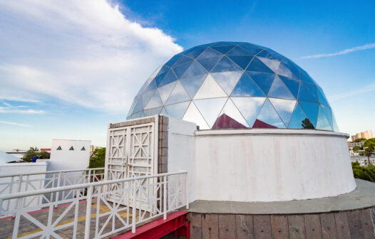 Planetário Rubens de Azevedo tem sessões imersivas, cursos gratuitos e observação astronômica em maio