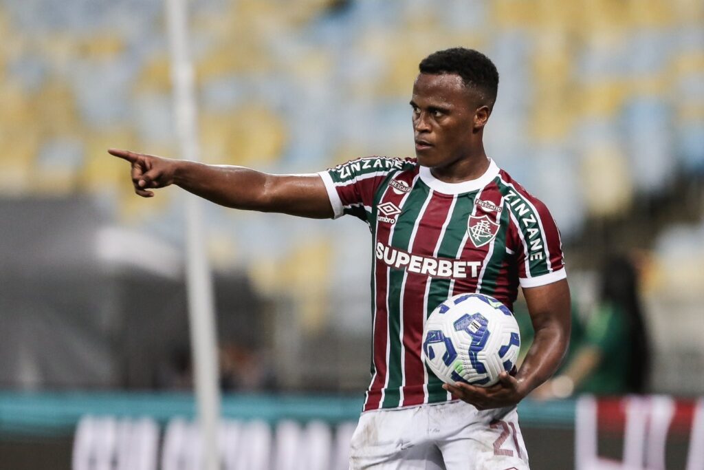 Futebol ao vivo: veja horários e onde assistir aos jogos de hoje, quinta-feira, 08 de maio