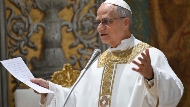 Papa Leão XIV, em 1ª missa, destaca Igreja evangelizadora e temas caros de Francisco