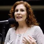 Moraes rejeita pedido de Zambelli para suspender julgamento no STF
