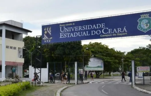 Uece realiza primeira fase do Vestibular 2026.2 para mais de 15 mil inscritos neste domingo (26)