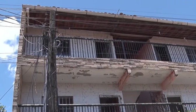 Moradores expulsos por criminosos de bairro em Fortaleza ainda não retornaram por medo da violência