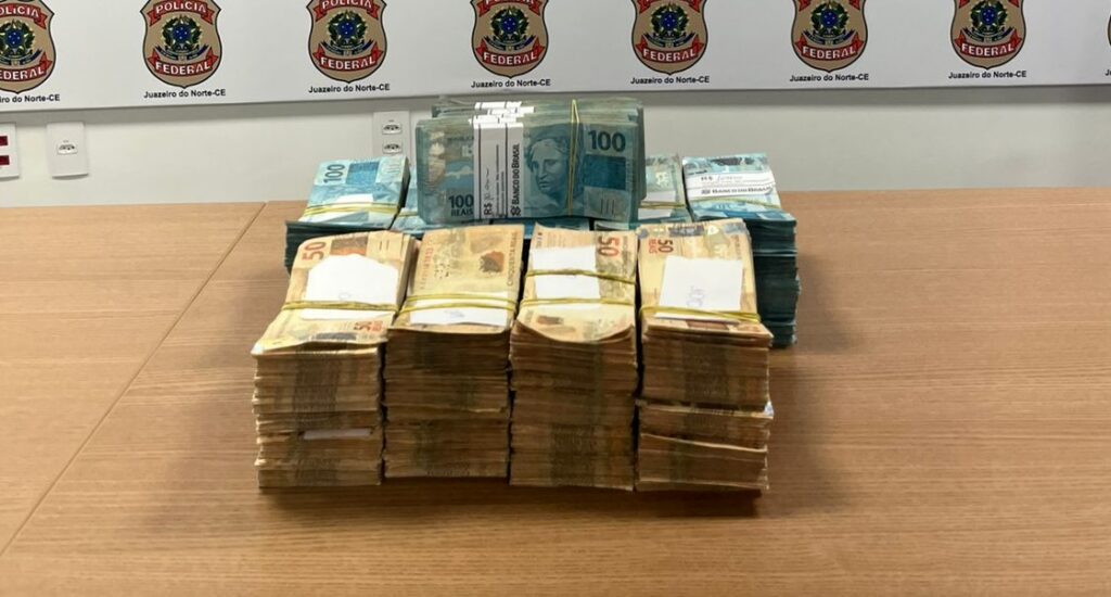 PF investiga desvio de recursos do FNDE em Iguatu, no Ceará; R$ 400 mil em espécie são apreendidos