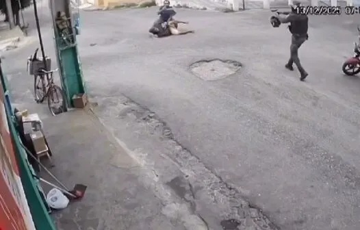 Sargento da PM salva homem de ataque a faca no Centro de Canindé no interior do Ceará