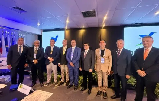 Empresário Ricardo Bezerra recebe medalha Juscelino Kubitschek, em Fortaleza