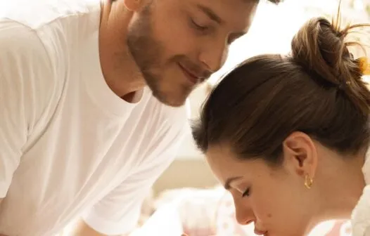 Chegada que emocionou fãs: Camila Queiroz dá à luz primeira filha com Klebber Toledo