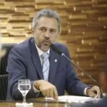 Elmano nega domínio de facções no Ceará e reforça controle do Estado sobre o território