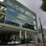 Homem é preso por injúria contra criança autista e mãe em supermercado de Fortaleza