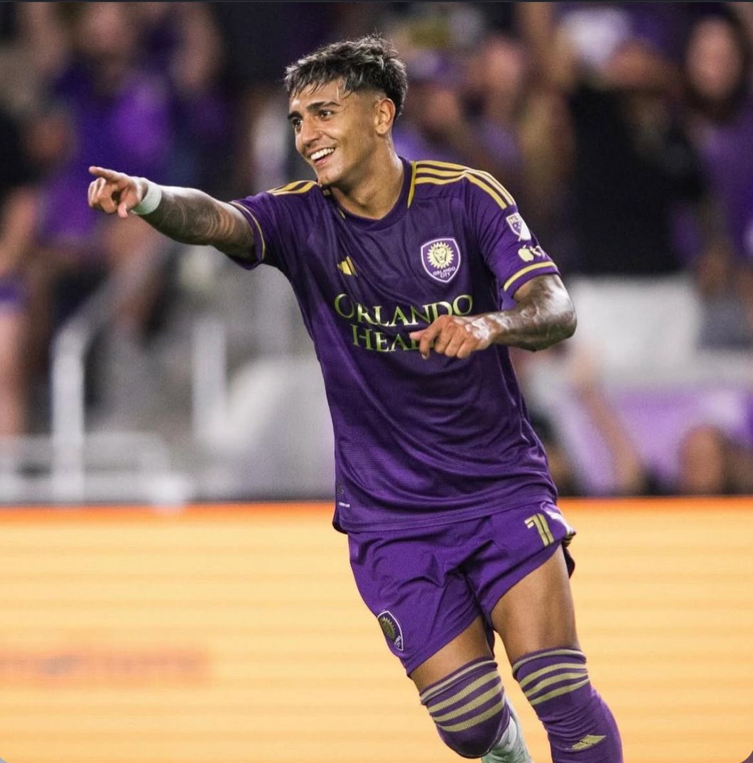 Palmeiras estuda proposta para vender Facundo Torres a time dos EUA; saiba valores