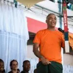 “Até minhas pregas estão refeitas pelos anjos”, diz deputado e pastor ‘ex-gay’