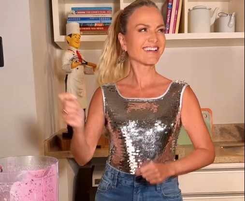 Eliana se rende ao Passinho do Jamal e anima seguidores nas redes sociais