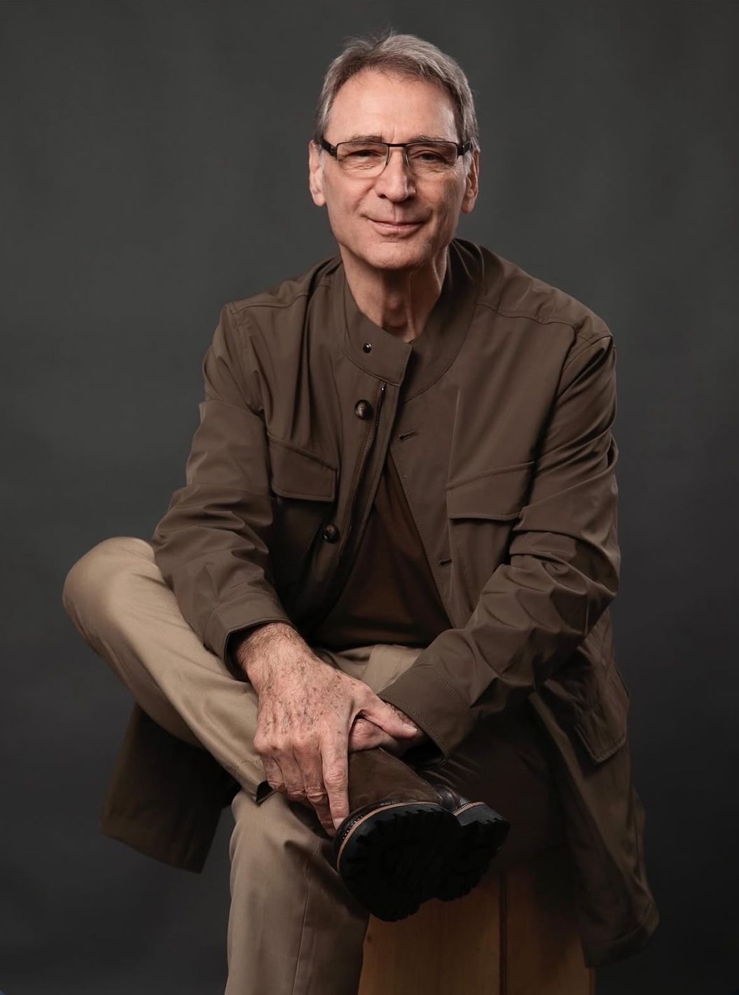 Herson Capri sofre infarto aos 74 anos e cancela peça em São Paulo