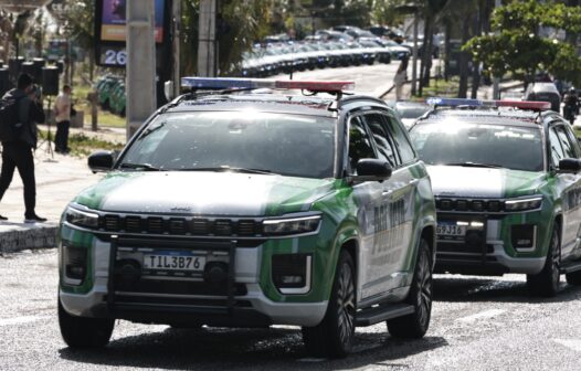 Elmano entrega 100 novas viaturas para a Polícia Militar do Ceará, sendo 29 delas blindadas
