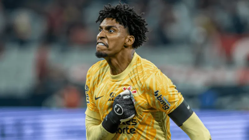 Hugo Souza é convocado por Ancelotti para amistosos da seleção contra a França e a Croácia