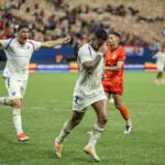 Fortaleza avança à quarta fase da Copa do Brasil com gol de pênalti nos acréscimos