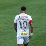 ‘Neymar atinge o fundo do poço’, diz jornal espanhol sobre o momento do atacante brasileiro