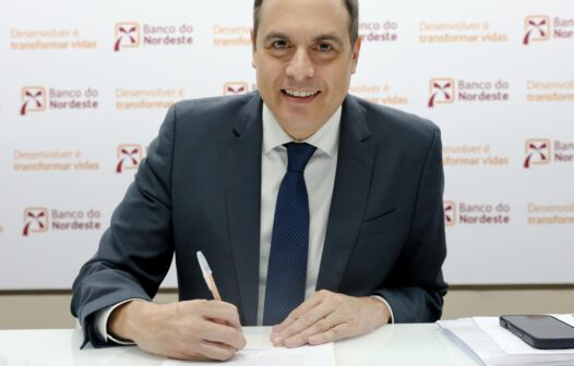 Paulo Câmara toma posse como presidente do Banco do Nordeste em Fortaleza