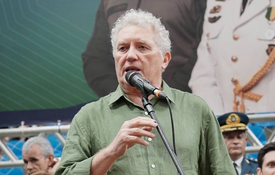 Prefeito de Sobral cobra reforço na segurança após triplo homicídio registrado em açaiteria