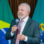 Lula defende proibição de bets e diz estar preocupado com endividamento da população