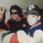 ‘Deixando Neverland’: Diretor explica por que documentário sobre Michael Jackson deixou a HBO