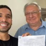 Ao lado de André Fernandes, Moroni Torgan anuncia filiação ao PL 