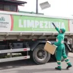 Caminhão Limpezinha, em Fortaleza, completa um ano com mais de 600 toneladas de lixo recolhido