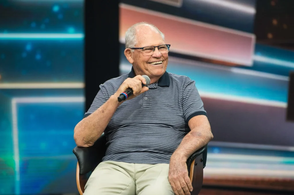 Morre Silvio Matos aos 82 anos; ator marcou novelas, dublagens e o humor na internet