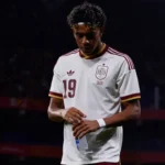 Vini Jr cita racismo no jogo entre Espanha e Egito e exalta Yamal: ‘É importante que ele fale’