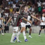 TV Cidade / Record exibe hoje (04/04) jogo entre Fluminense e Coritiba pela Série A