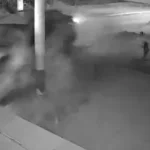 Carro desgovernado perde o controle e invade restaurante em Crateús, no Ceará