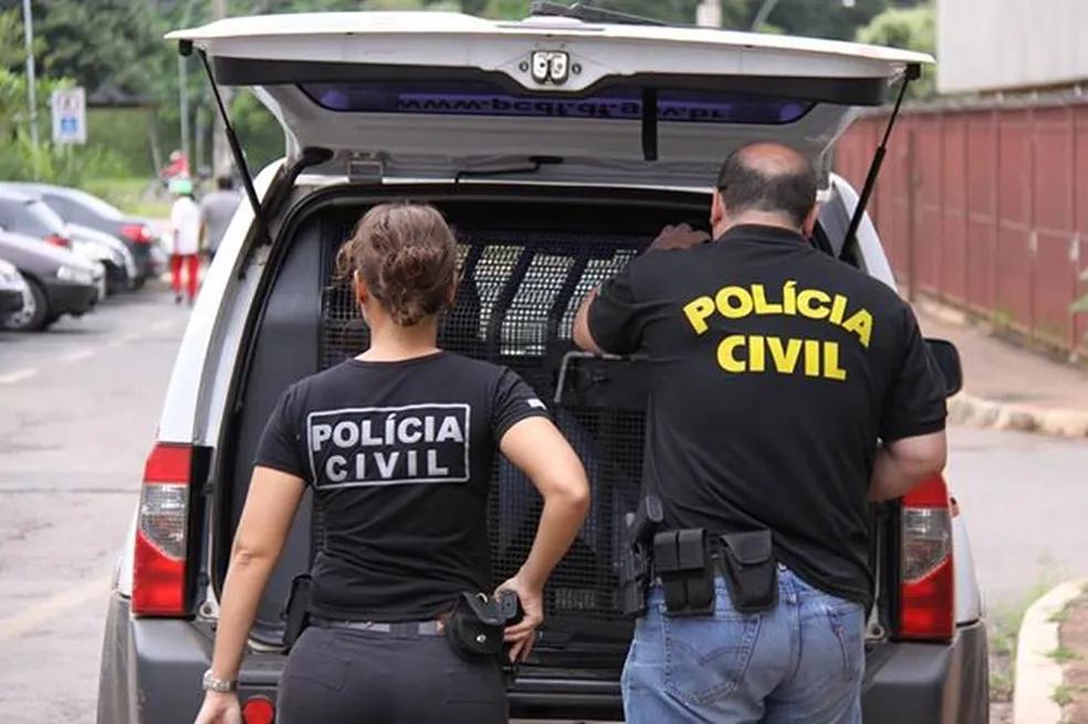 Mão decepada: ex-namorado e cunhado são presos suspeitos de tentativa de feminicídio