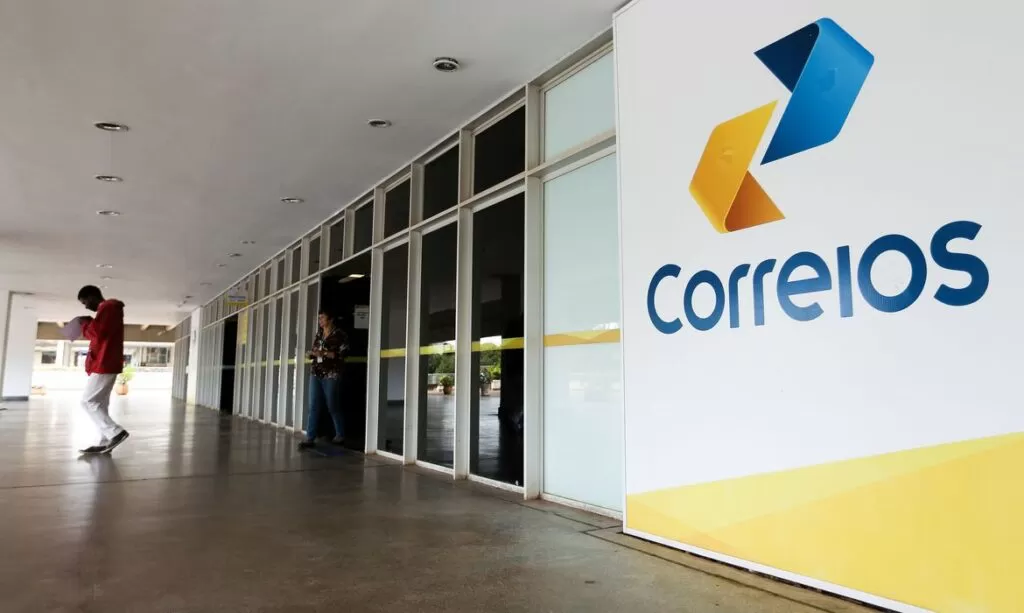Qual a nota mínima para passar no concurso dos Correios?