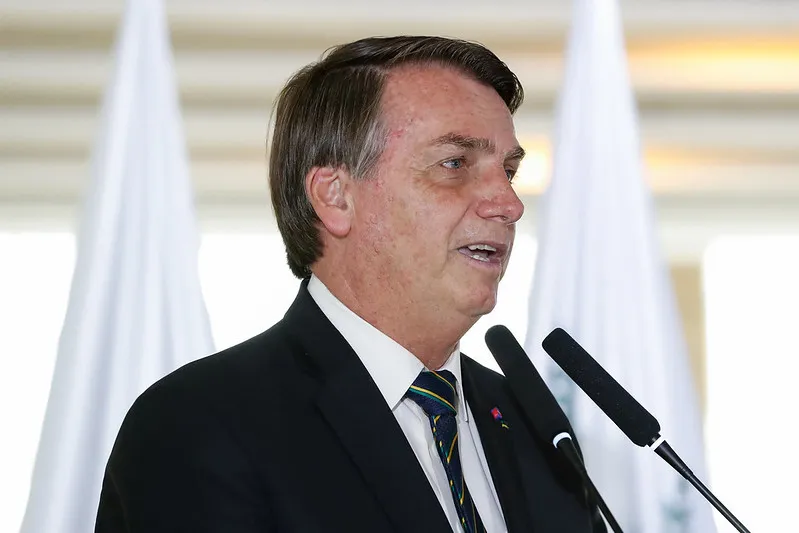 Vacinação é questão de saúde, declara Bolsonaro