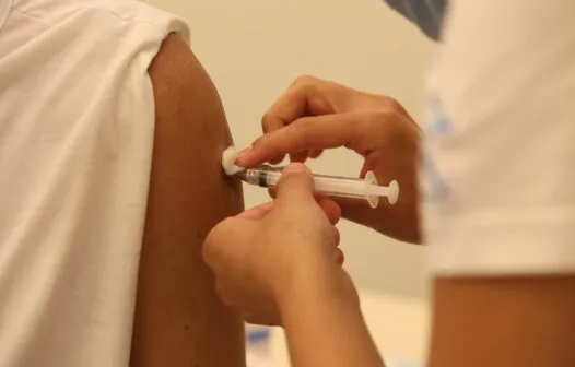 Mais de 38 mil pessoas em Fortaleza aguardam a chegada da CoronaVac para segunda dose