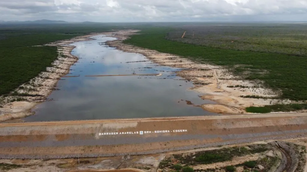 Governo do Ceará inaugura Barragem Amarelas, que vai beneficiar produtores rurais e moradores de Beberibe e Fortim