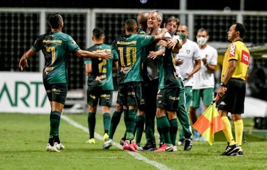 América-MG derrota CRB e assume liderança da Série B