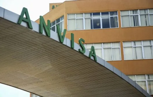 Anvisa diz que não recebeu pedido de registro de vacinas para crianças