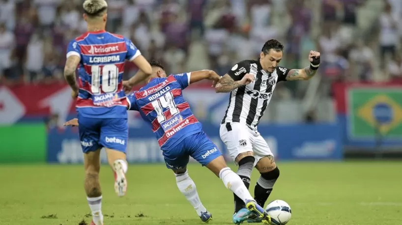 Clássico-Rei pode ter árbitro de fora com escudo Fifa; FCF aguarda ofício