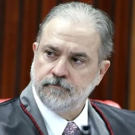 PGR afirma que vacinação obrigatória é constitucional
