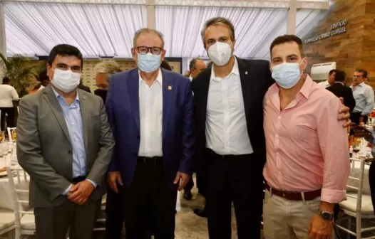 Balanço da economia cearense é apresentado em almoço com políticos e empresários na Fiec