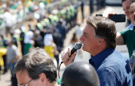 Bolsonaro ordena que presidente do STF, Luiz Fux, enquadre Alexandre de Moraes: “podem sofrer aquilo que não queremos”