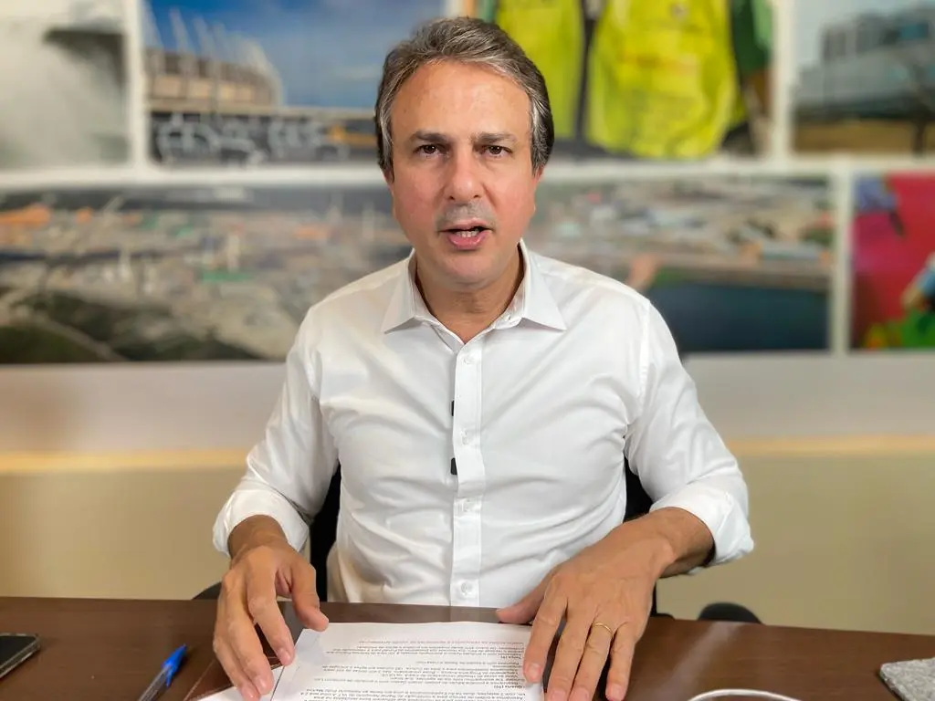 Camilo anuncia sete concursos públicos no Ceará até fim de 2022