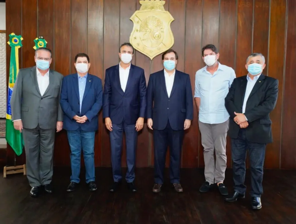 Camilo Santana recebe visita de Rodrigo Maia