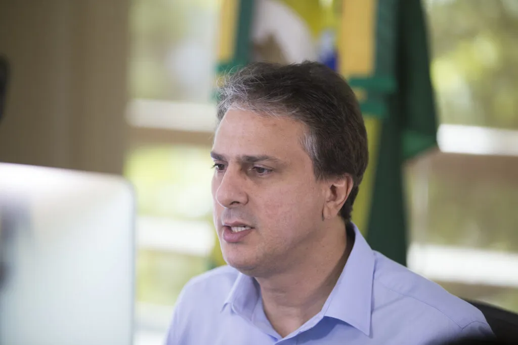 “Não há proibição para celebrações familiares”, diz o governador Camilo Santana
